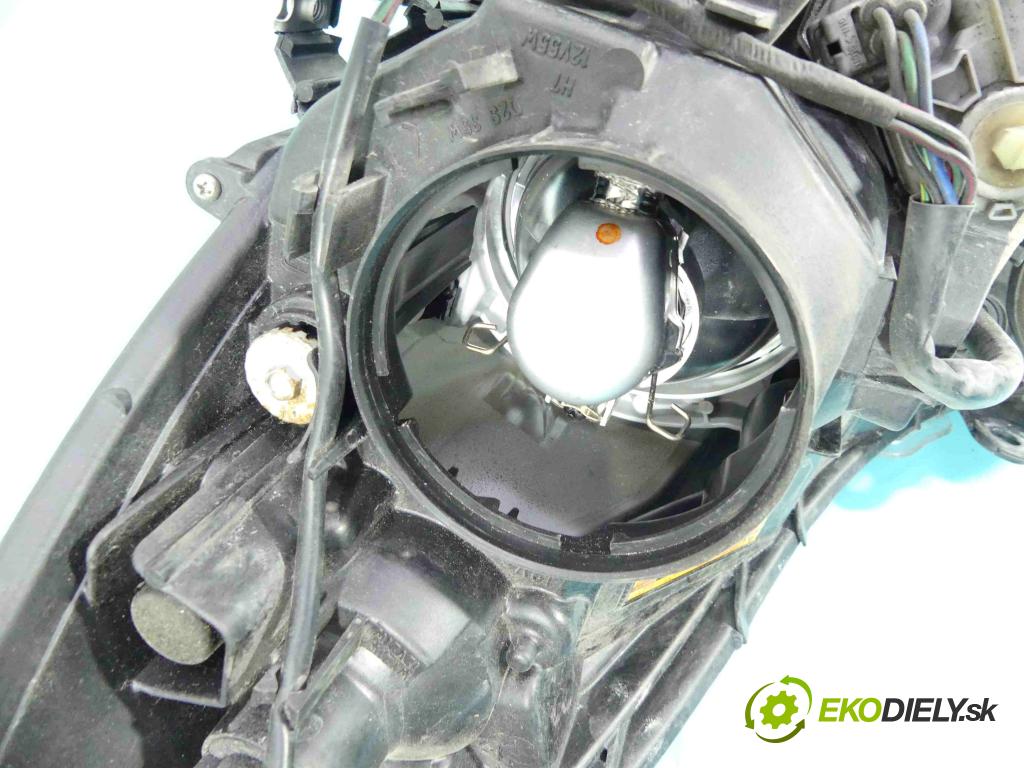 Subaru Legacy V 2009-2014 2.0d 150 HP manual 110 kW 1998 cm3 5- Reflektor: pravý  (Pravé)