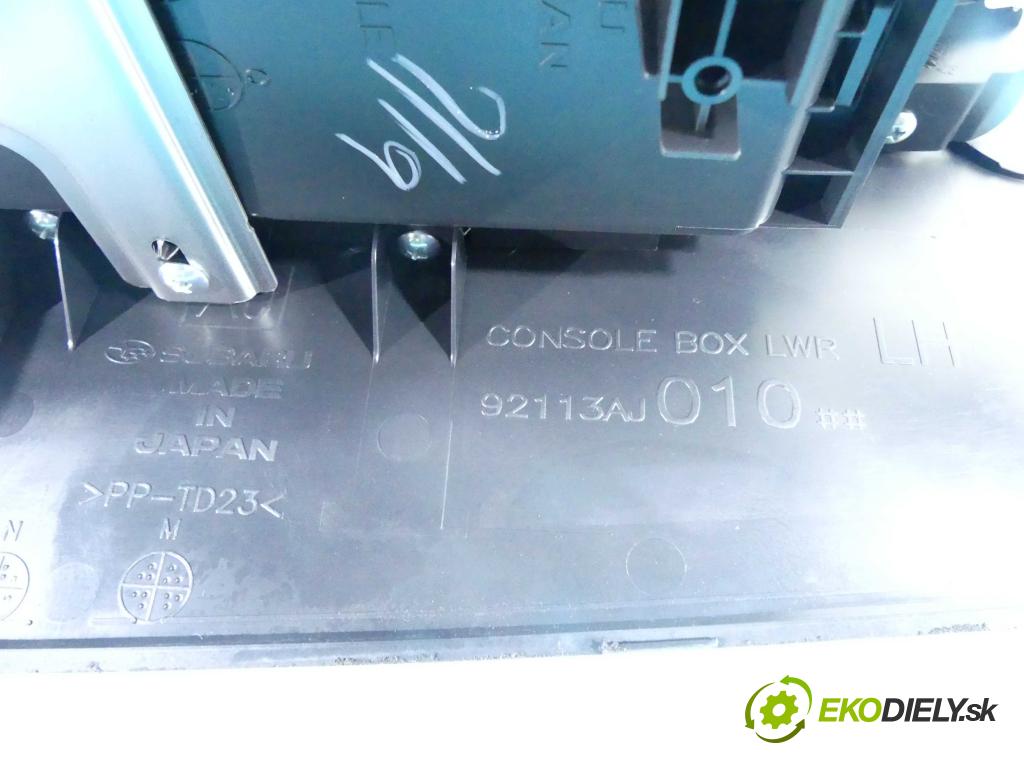 Subaru Legacy V 2009-2014 2.0d 150 HP manual 110 kW 1998 cm3 5- operadlo 92174AJ000 (Lakťové opierky)