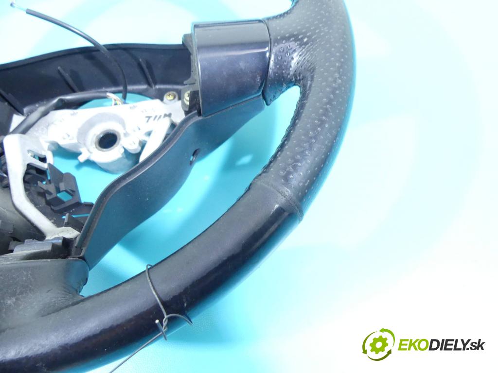 Toyota Rav4 II 2000-2005 2.0 D4D 116 HP manual 85 kW 1995 cm3 5- volant  (Volanty)