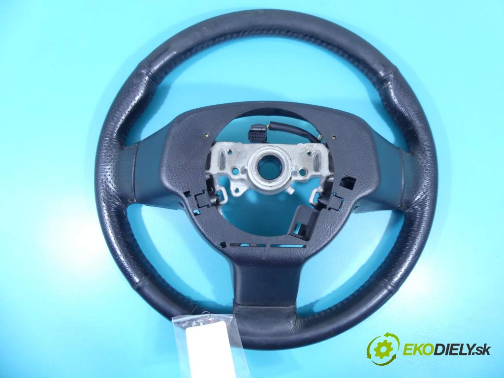 Toyota Rav4 II 2000-2005 2.0 D4D 116 HP manual 85 kW 1995 cm3 5- volant  (Volanty)