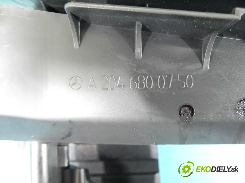 Mercedes C W204 2007-2014 3.0 V6 231 HP automatic 170 kW 2996 cm3 4- operadlo A2046800750 (Lakťové opierky)