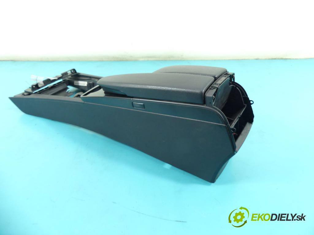 Mercedes C W204 2007-2014 3.0 V6 231 HP automatic 170 kW 2996 cm3 4- operadlo A2046800750 (Lakťové opierky)