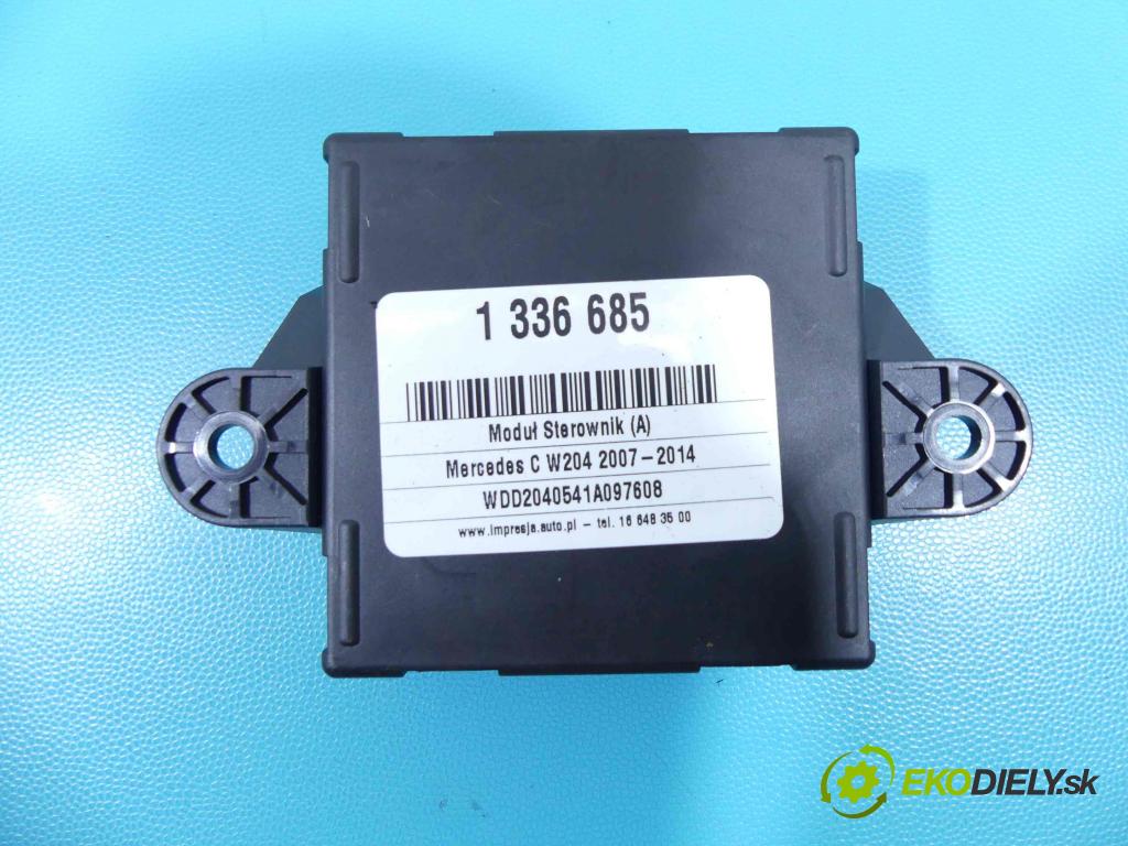 Mercedes C W204 2007-2014 3.0 V6 231 HP automatic 170 kW 2996 cm3 4- modul riadiaca jednotka A2048702326 (Ostatné)