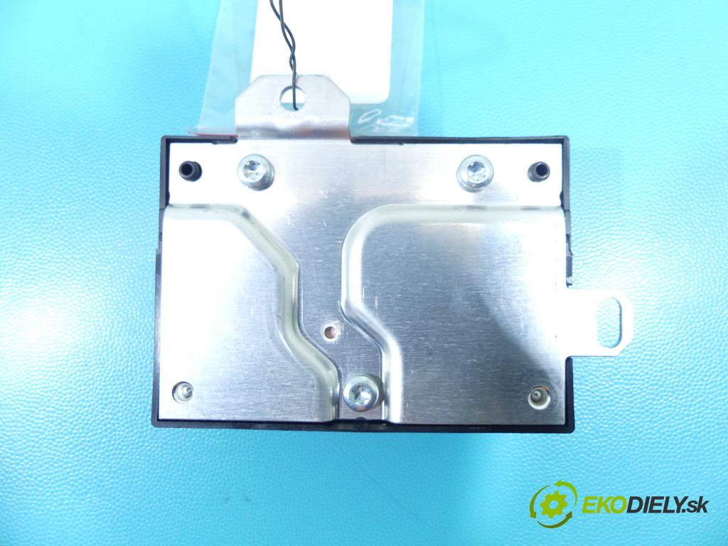 Mercedes C W204 2007-2014 3.0 V6 231 HP automatic 170 kW 2996 cm3 4- modul riadiaca jednotka A2215401601 (Ostatné)