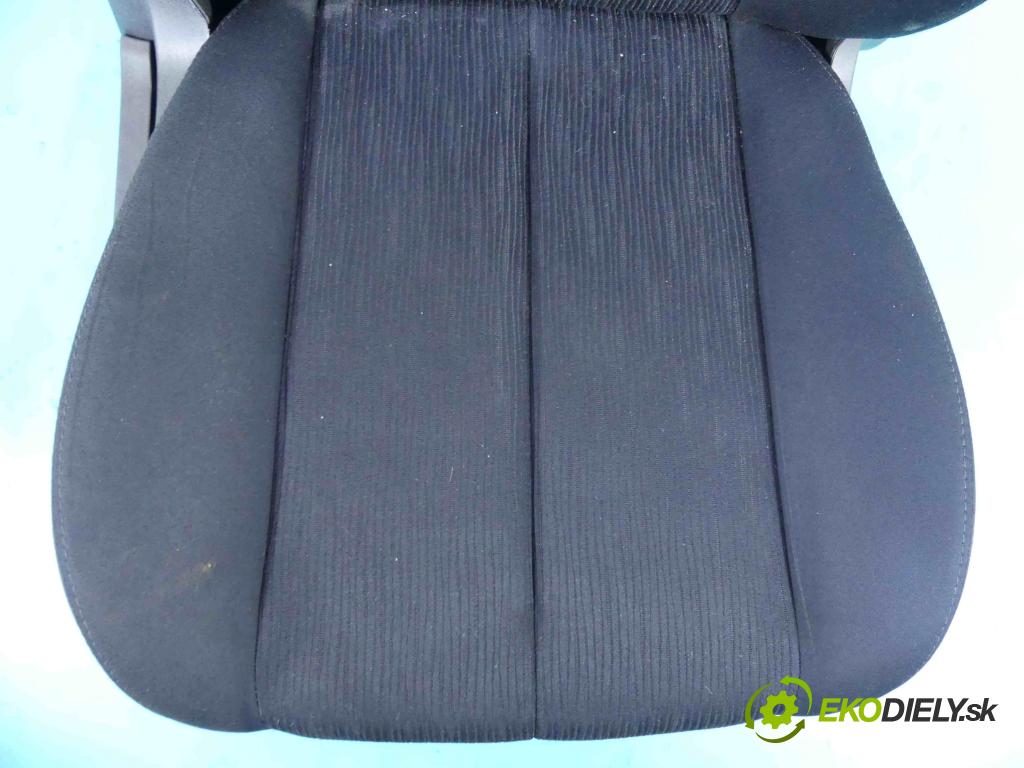 Subaru Legacy V 2009-2014 2.0d 150 HP manual 110 kW 1998 cm3 5- Sedačka pravý  (Sedačky, sedadlá)