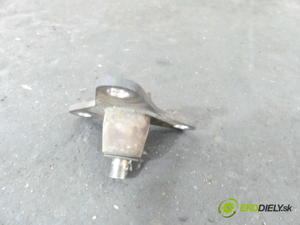 Bmw X5 E53 1999-2006 3.0 R6 231 HP automatic 170 kW 2979 cm3 5- Hřídel:  (Kardaňové hriadele)