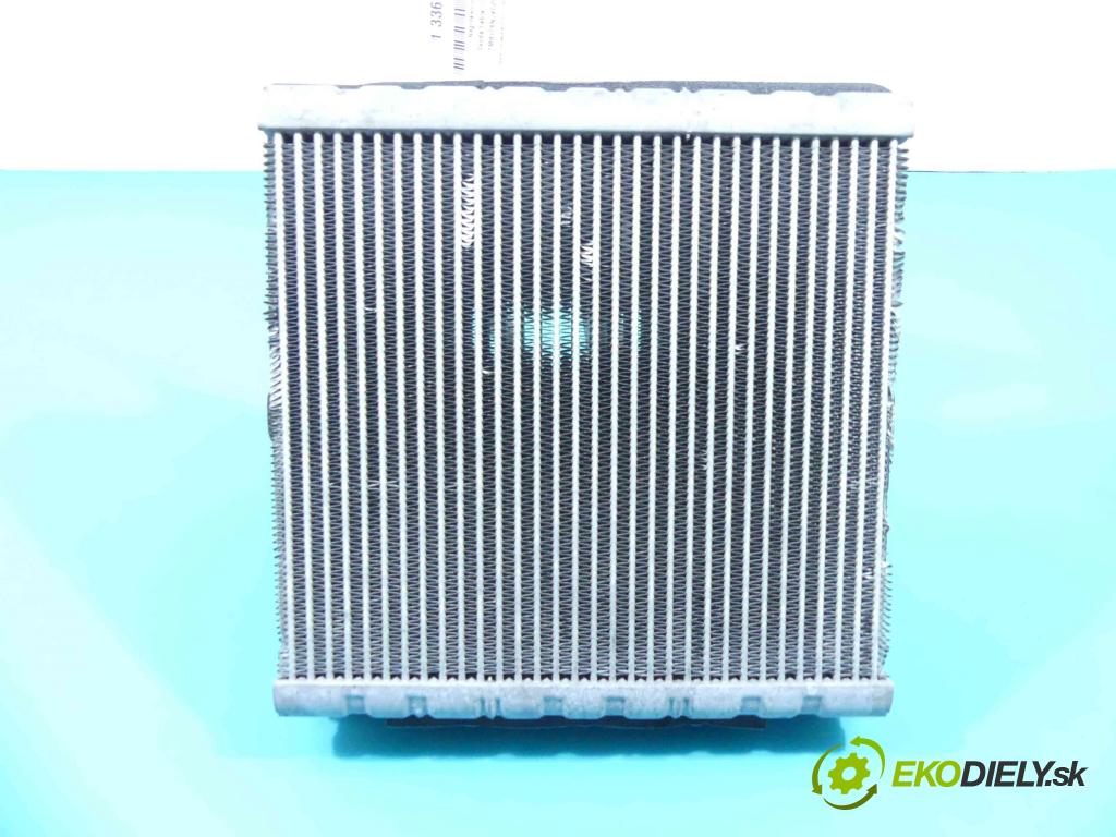 Skoda Fabia III 2014- 1.4 tdi 105 hp manual 77 kW 1422 cm3 5- radiátor DX518001 (Radiátory topení)