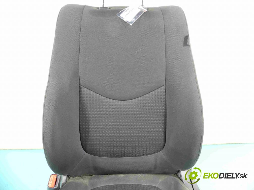 Kia Soul I 2008-2013 1.6 crdi 128 HP manual 94 kW 1582 cm3 5- Sedačka ľavý  (Sedačky, sedadlá)