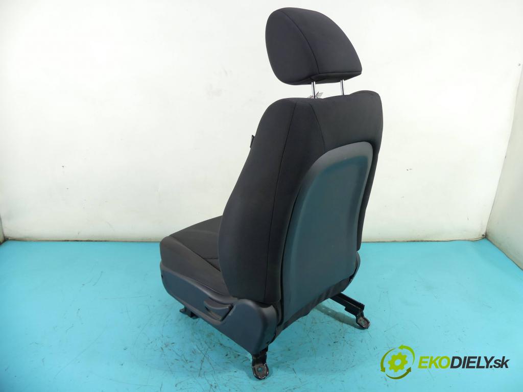 Kia Soul I 2008-2013 1.6 crdi 128 HP manual 94 kW 1582 cm3 5- Sedačka ľavý  (Sedačky, sedadlá)