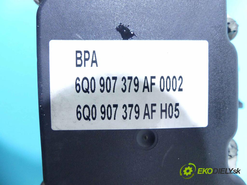 Skoda Fabia I 1999-2007 1.4 tdi 69KM manual 51 kW 1422 cm3 5- čerpadlo abs 6Q0614117S (Pumpy ABS)