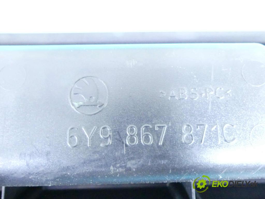 Skoda Fabia I 1999-2007 1.4 tdi 69KM manual 51 kW 1422 cm3 5- roleta 6Y9867871C (Rolety kufru)
