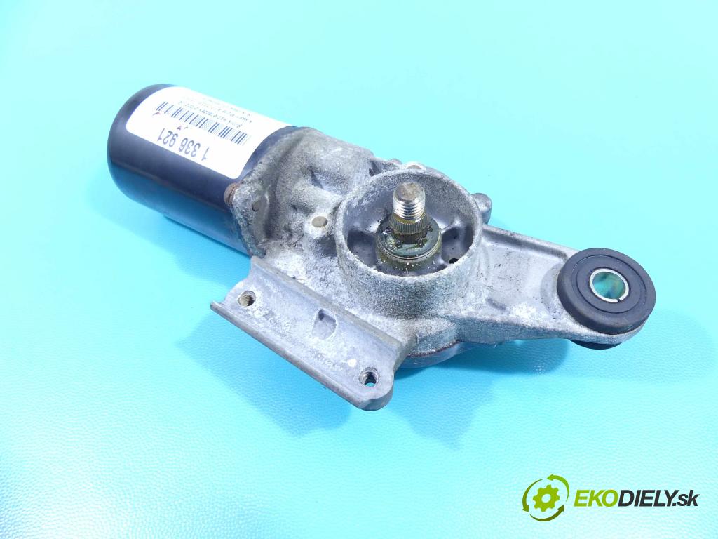 Nissan Micra K12 2003-2010 1.2 16V 65 hp manual 48 kW 1240 cm3 5- motor stěračů přední 28810AX700