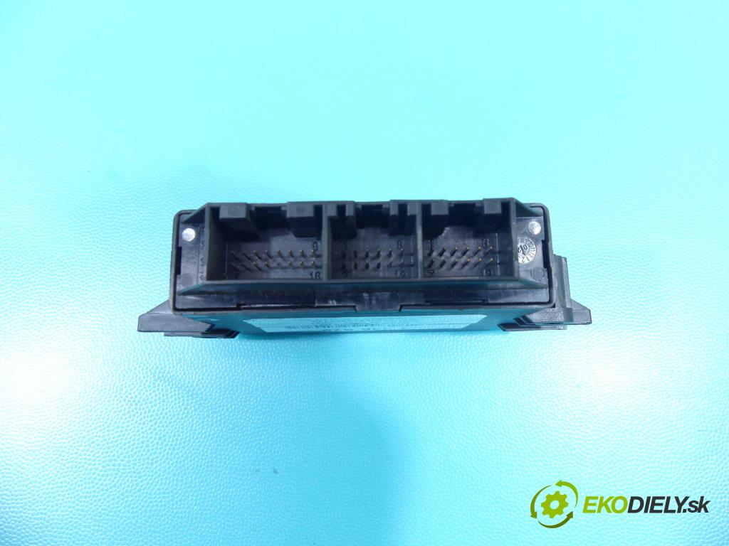 Audi A4 B6 2000-2004 2.0 20V 131 HP manual 96 kW 1984 cm3 5- modul riadiaca jednotka 8Z0919283A (Ostatné)