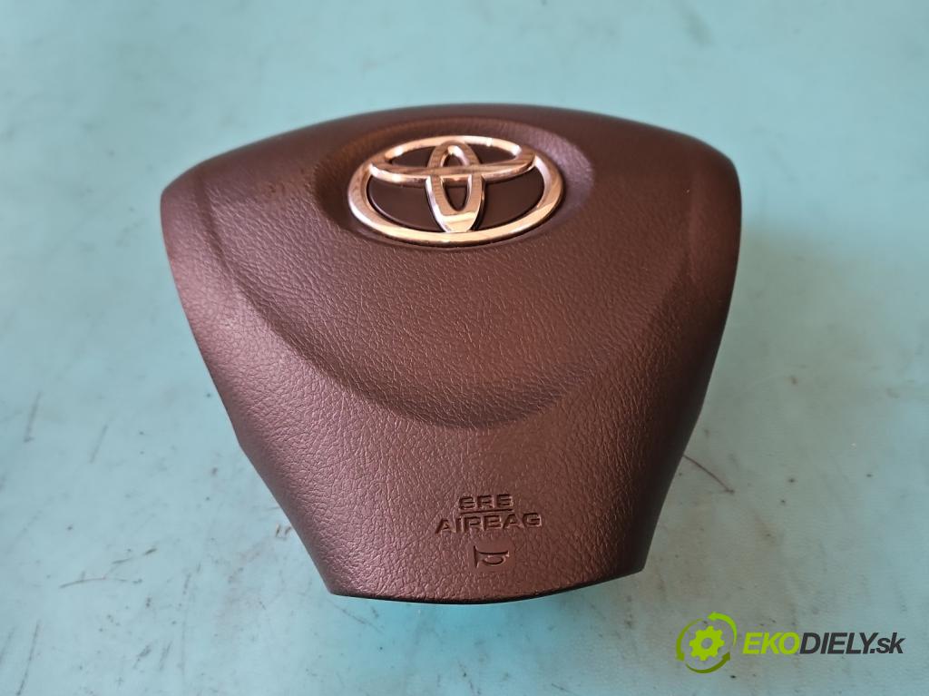 Toyota Auris I 2006-2013 2.0 D4D 126 HP manual 93 kW 1998 cm3 5- airbag vzduch: Řidiči:  (Airbag)