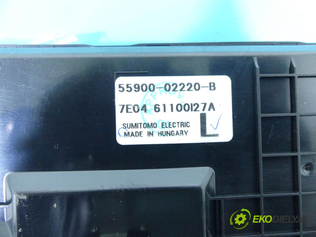 Toyota Auris I 2006-2013 2.0 D4D 126 HP manual 93 kW 1998 cm3 5- panel kúrenia 55900-02220
