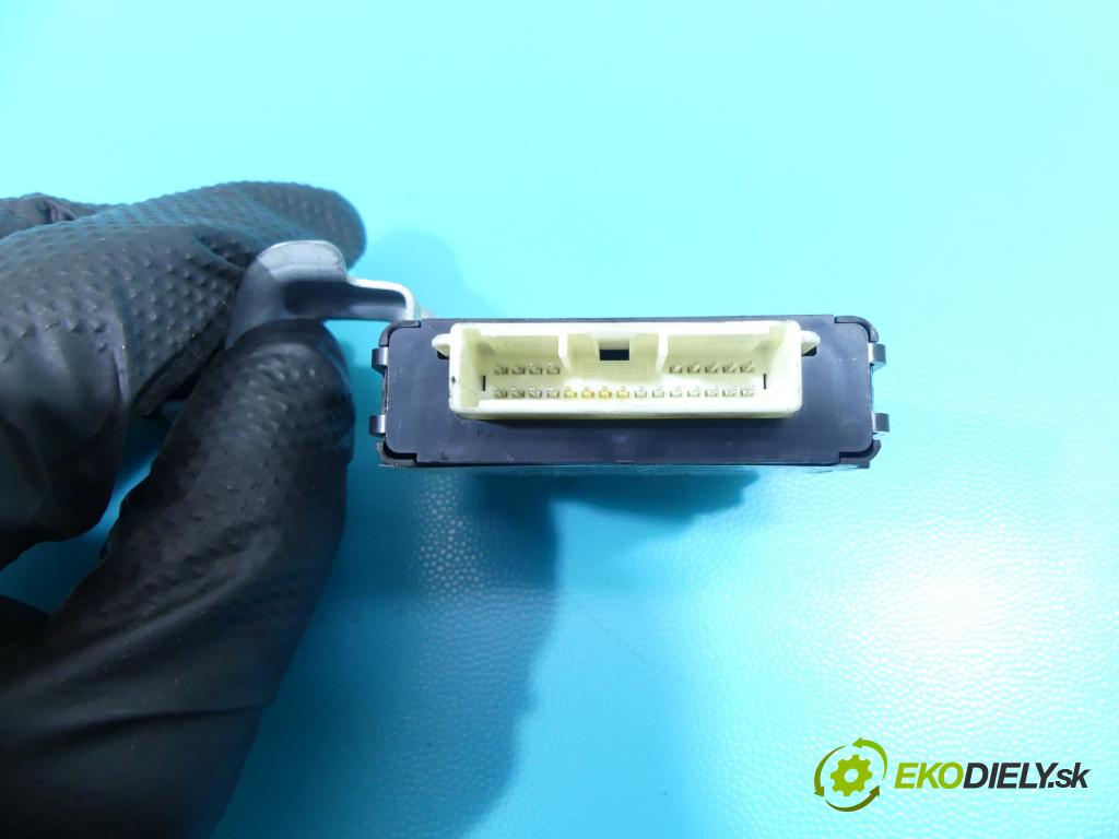 Toyota Auris I 2006-2013 2.0 D4D 126 HP manual 93 kW 1998 cm3 5- modul riadiaca jednotka 89960-12090 (Ostatné)