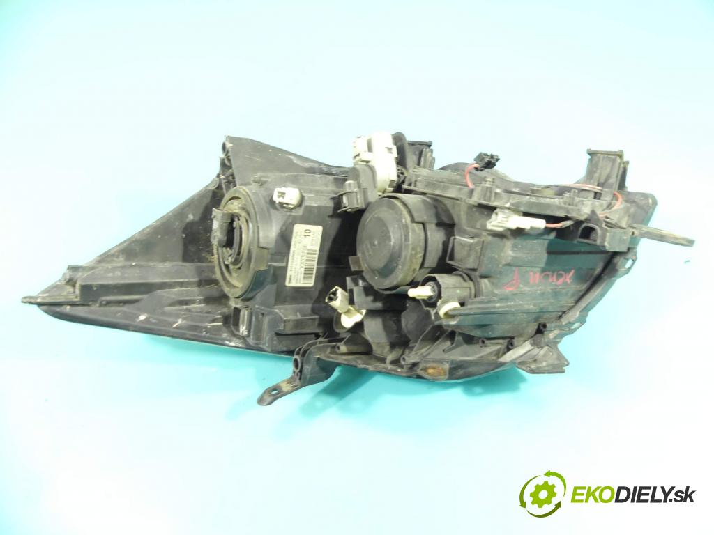 Toyota Auris I 2006-2013 2.0 D4D 126 HP manual 93 kW 1998 cm3 5- Reflektor: pravý 81110-02490 (Pravé)