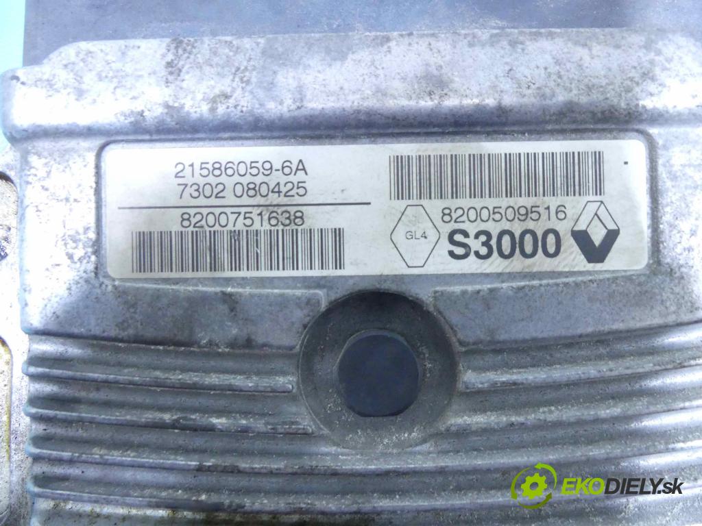 Renault Megane II 2003-2008 1.6 16V 111KM manual 82 kW 1598 cm3 5- jednotka řídící 8200751638