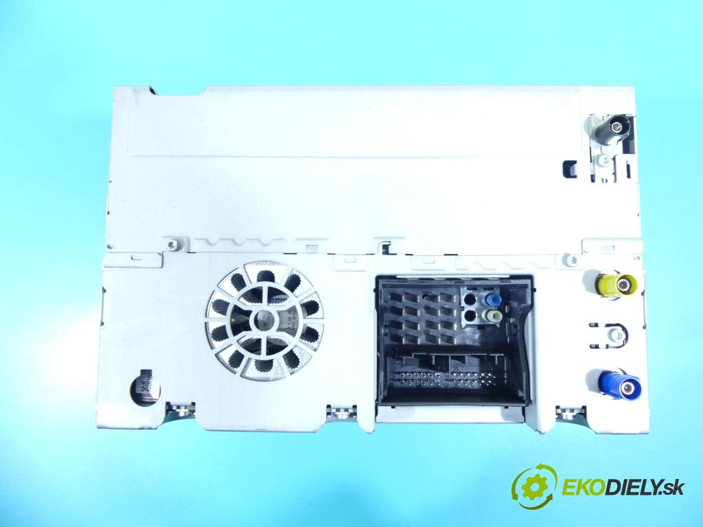 Mercedes B W245 2005-2011 1.7 116 HP automatic 85 kW 1699 cm3 5- Radio originál A1698205089