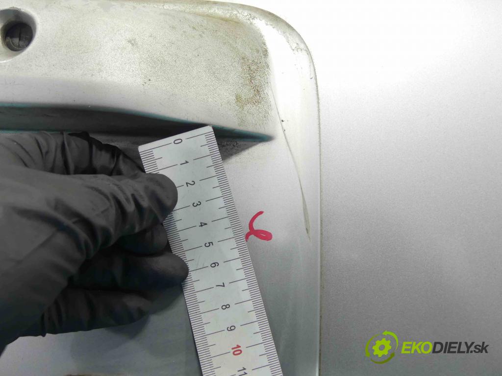 Honda CR-V I 1995-2001 2.0 16V 128 hp manual 94 kW 1973 cm3 5- zadní kufrové dveře  (Zadní kapoty)