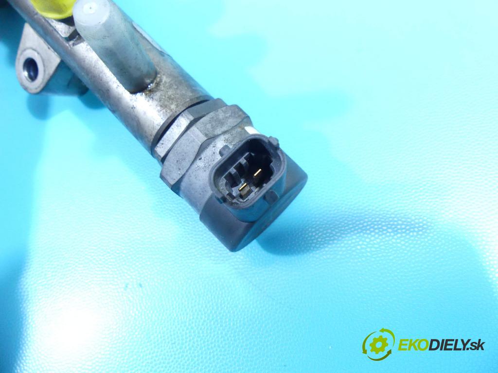 Volvo V60 I 2010-2018 2.0 D3 163 HP automatic 120 kW 1984 cm3 5- lišta vstrekovacia 0445215025 (Vstrekovacie lišty)