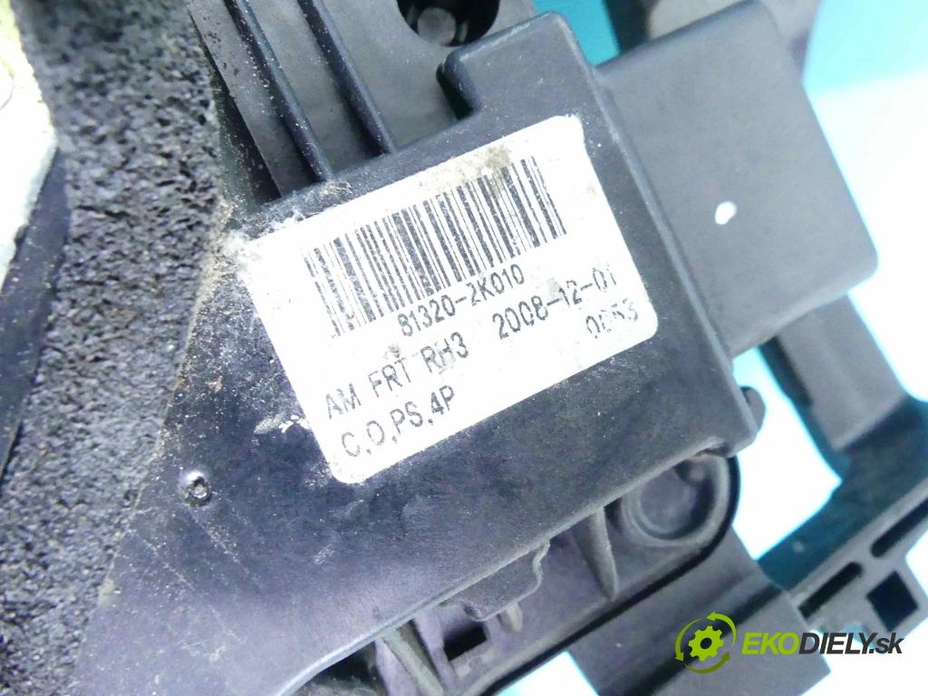 Kia Soul I 2008-2013 1.6 crdi 128 hp manual 94 kW 1582 cm3 5- zámek přední pravý 81320-2K010