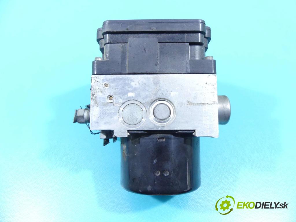 Mercedes C W204 2007-2014 3.0 V6 231 HP automatic 170 kW 2996 cm3 4- čerpadlo abs A2045455432 (Pumpy ABS)