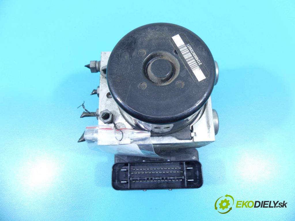 Mercedes C W204 2007-2014 3.0 V6 231 HP automatic 170 kW 2996 cm3 4- čerpadlo abs A2045455432 (Pumpy ABS)