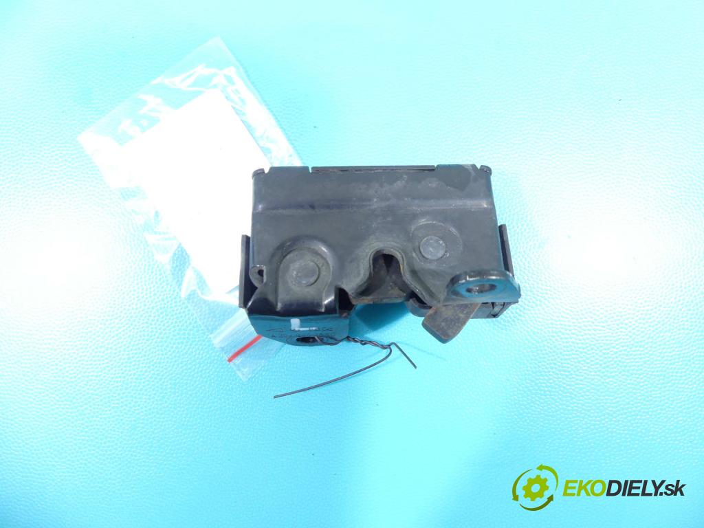Mercedes C W204 2007-2014 3.0 V6 231 hp automatic 170 kW 2996 cm3 4- zámek kapoty A2048800160