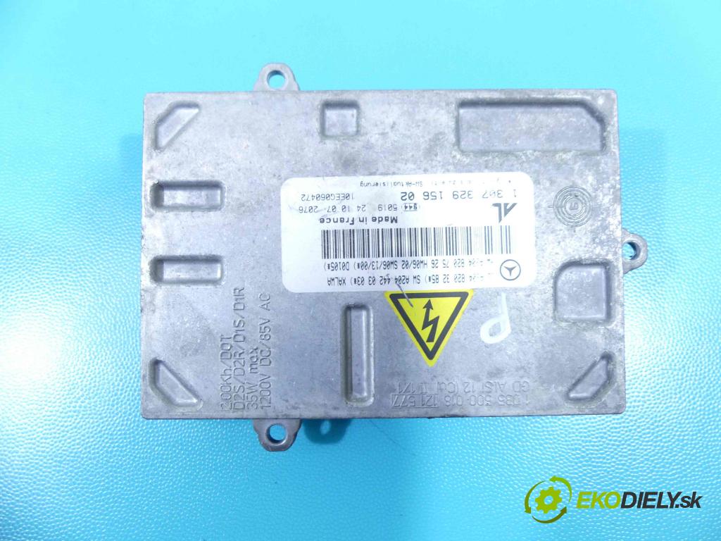 Mercedes C W204 2007-2014 3.0 V6 231 HP automatic 170 kW 2996 cm3 4- střídač: xenon 130732915602 (Riadiace jednotky xenónu)