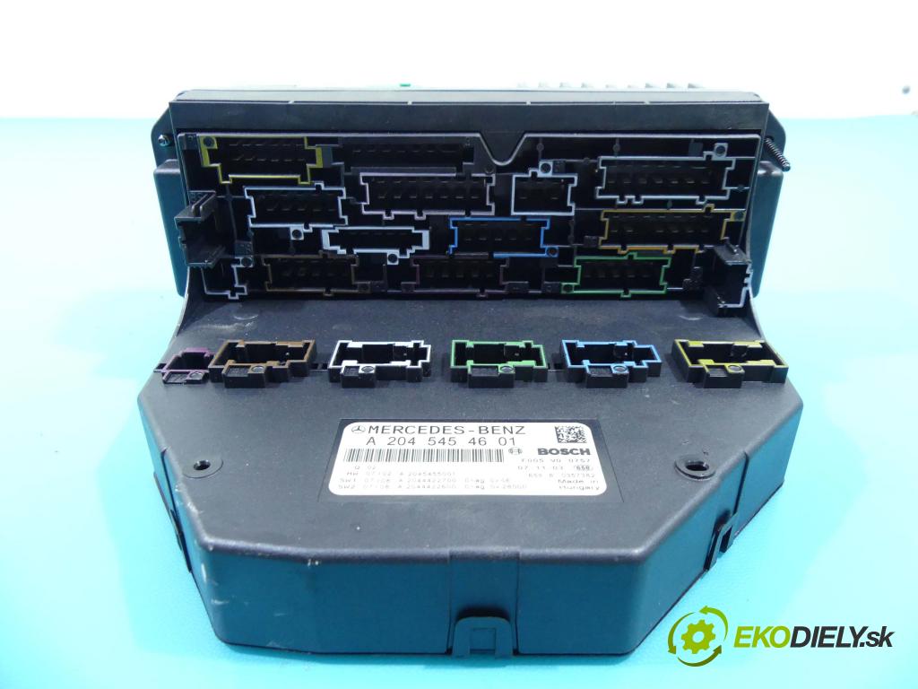 Mercedes C W204 2007-2014 3.0 V6 231 HP automatic 170 kW 2996 cm3 4- skrinka poistka A2045454601 (Poistková skrinka)