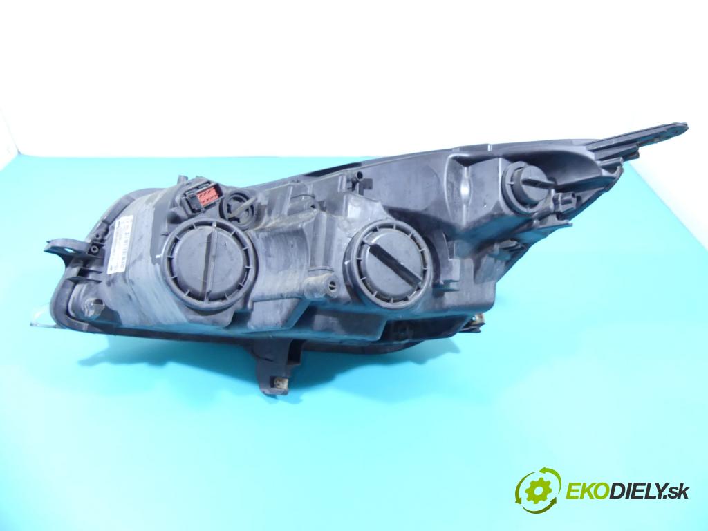 Opel Insignia A 2008-2017 2.0 cdti 160 HP automatic 118 kW 1956 cm3 5- Reflektor: pravý 13226783 (Pravé)