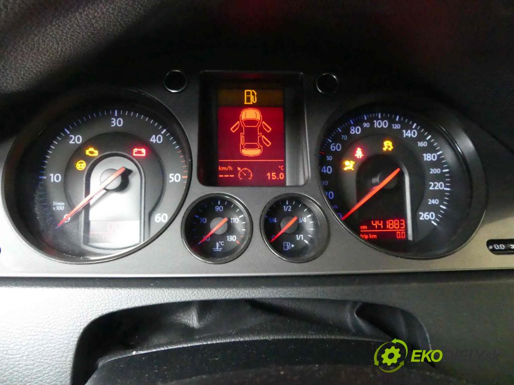 Vw Passat B6 2005-2010 1.9 tdi 105 HP manual 77 kW 1896 cm3 5- prístrojovka/ budíky  (Prístrojové dosky, displeje)
