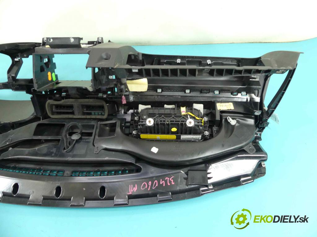 Vw Passat B6 2005-2010 1.9 tdi 105 HP manual 77 kW 1896 cm3 5- kokpit,pristrojová doska rozdeľovacia 3C0880204E