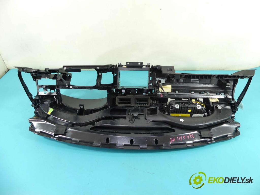 Vw Passat B6 2005-2010 1.9 tdi 105 HP manual 77 kW 1896 cm3 5- kokpit,pristrojová doska rozdeľovacia 3C0880204E