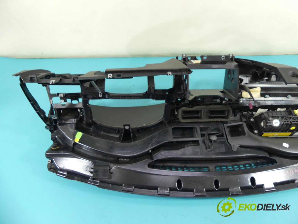 Vw Passat B6 2005-2010 1.9 tdi 105 HP manual 77 kW 1896 cm3 5- kokpit,pristrojová doska rozdeľovacia 3C0880204E