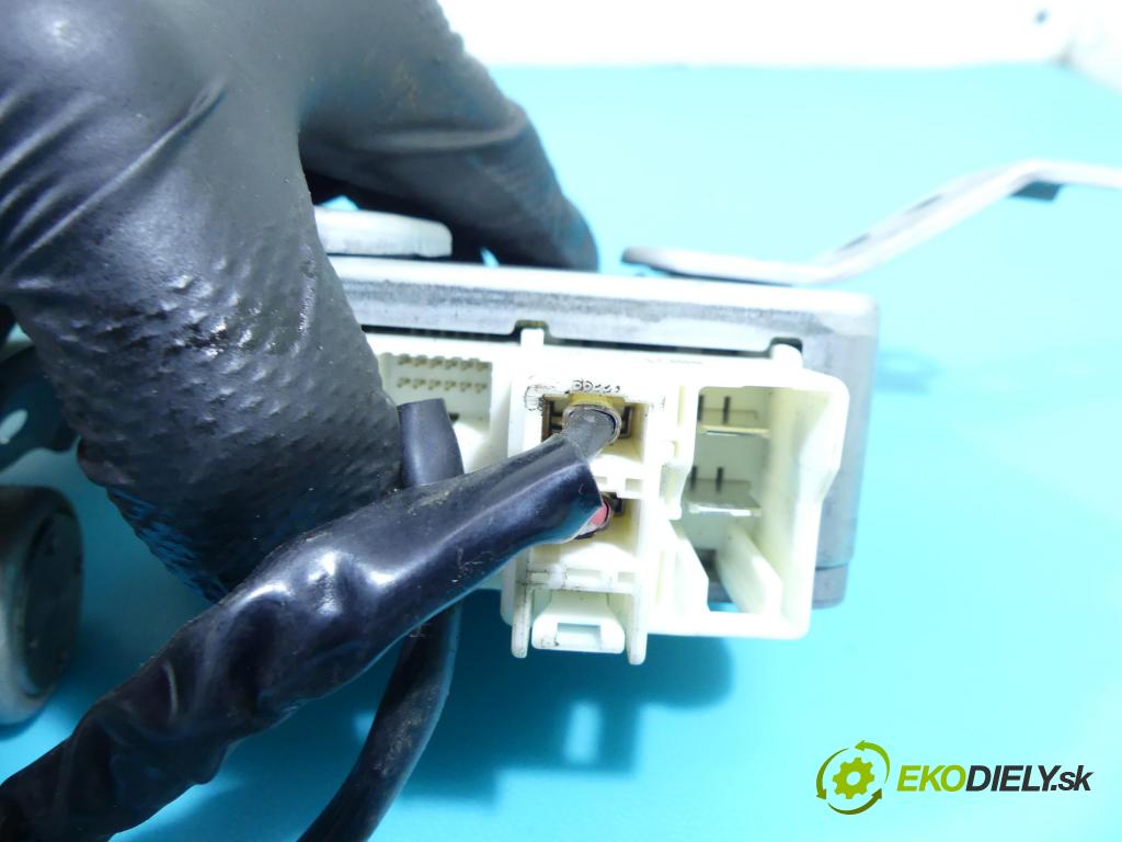 Toyota Yaris I 1999-2005 1.0 VVTI 65 HP manual 48 kW 998 cm3 5- čerpadlo posilovač 89650-0D030 (Servočerpadlá, pumpy riadenia)