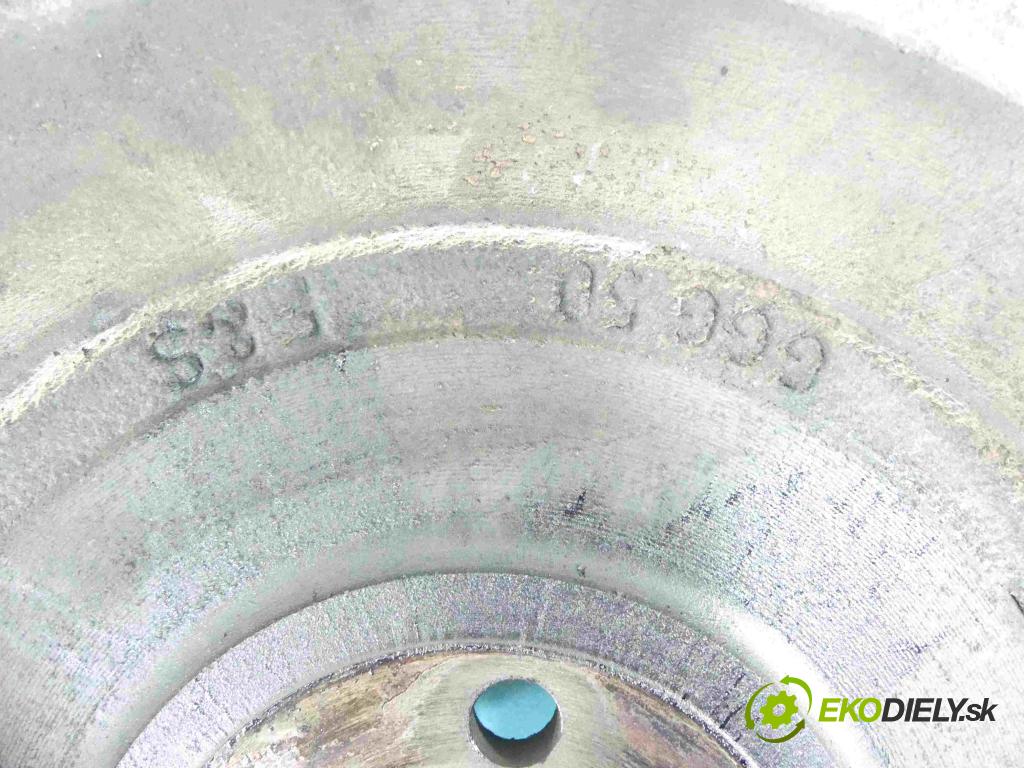 Vw Transporter T4 1990-2003 1.9 TD 68 HP manual 50 kW 1896 cm3 5- koleso hojdačka: 068105271F (Zotrvačníky)