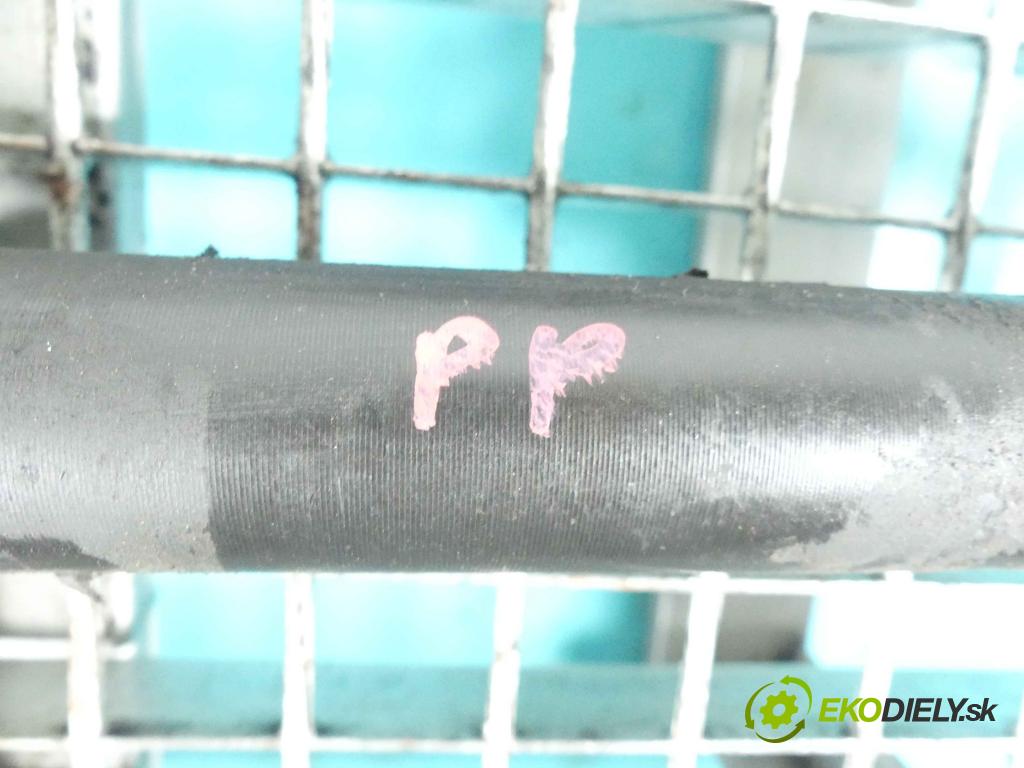 Kia Carens III  2006-2013 2.0 crdi 140 HP manual 103 kW 1991 cm3 5- poloos pravé  (Poloosy)