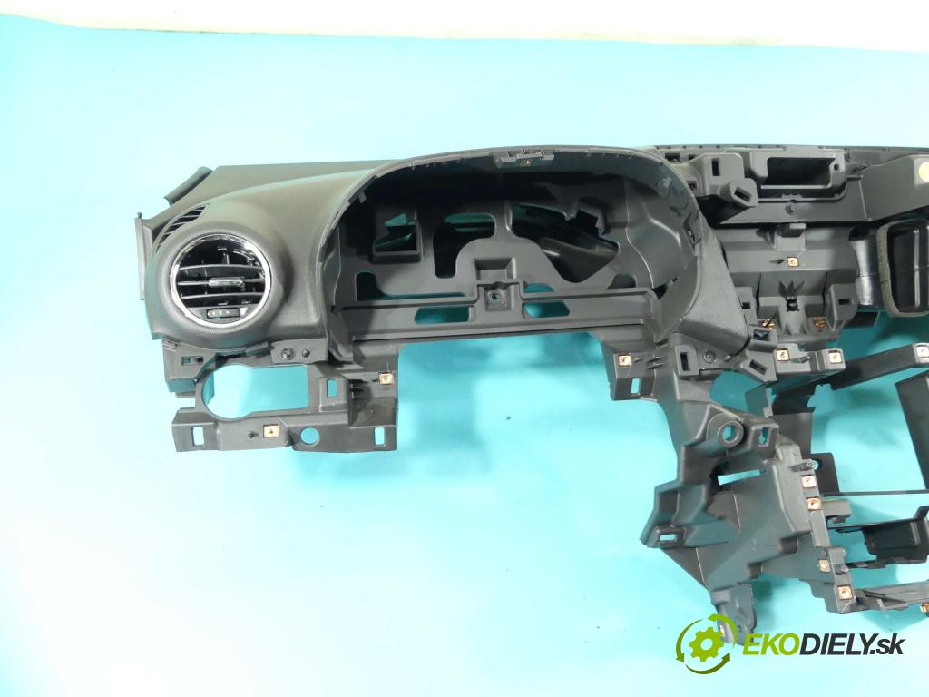 Chevrolet Orlando 1.8 16V 141 HP manual 104 kW 1796 cm3 5- kokpit,pristrojová doska rozdeľovacia