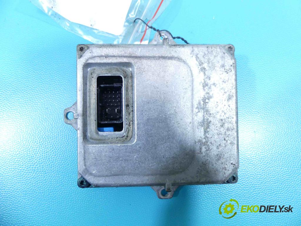 Land rover Range Rover II P38 1995-2002 2.5 DT 136 HP automatic 100 kW 2497 cm3 5- střídač: xenon 1307329074 (Riadiace jednotky xenónu)