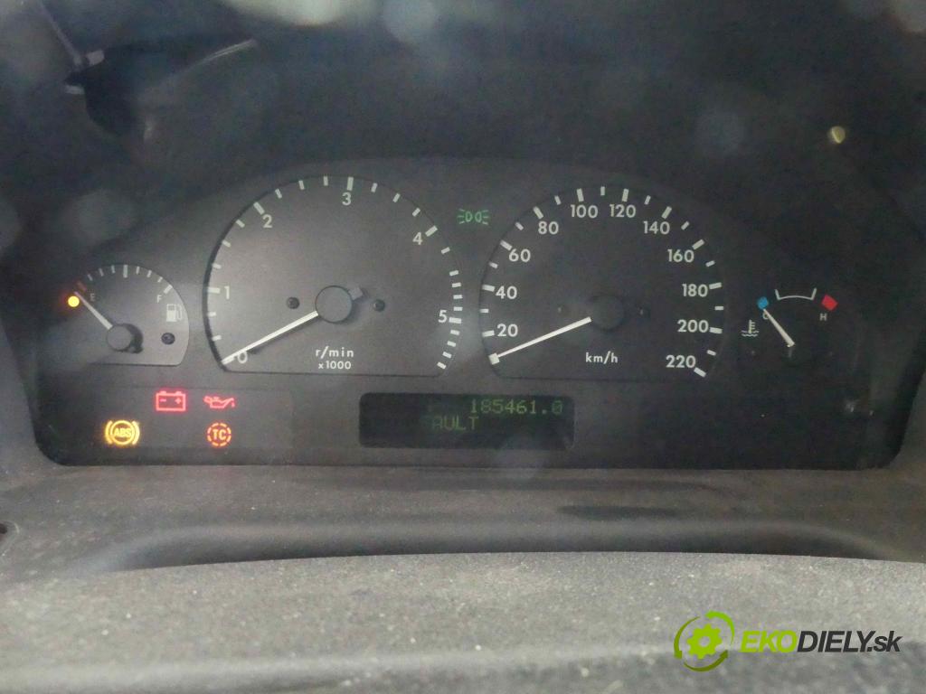 Land rover Range Rover II P38 1995-2002 2.5 DT 136 HP automatic 100 kW 2497 cm3 5- prístrojovka/ budíky YAC113510 (Prístrojové dosky, displeje)