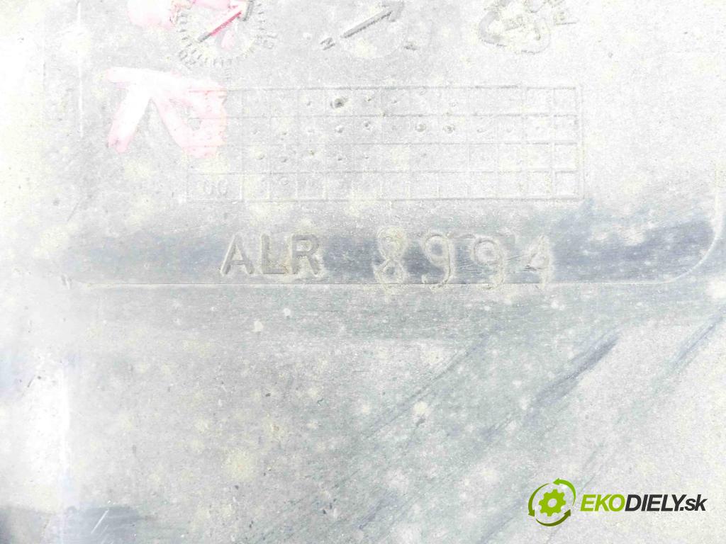 Land rover Range Rover 1995-2002 2.5 DT 136hp automatic 100 kW 2497 cm3 5- blatník: přední pravé
