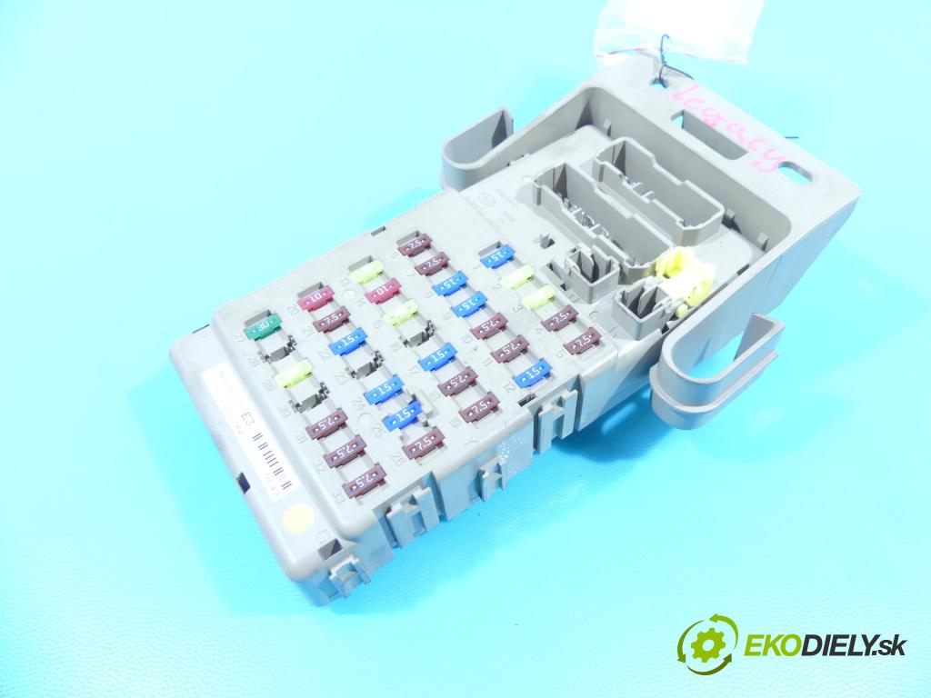 Subaru Legacy V 2009-2014 2.0d 150 hp manual 110 kW 1998 cm3 5- skříňka pojistková 82201AJ010 (Pojistkové skříňky)