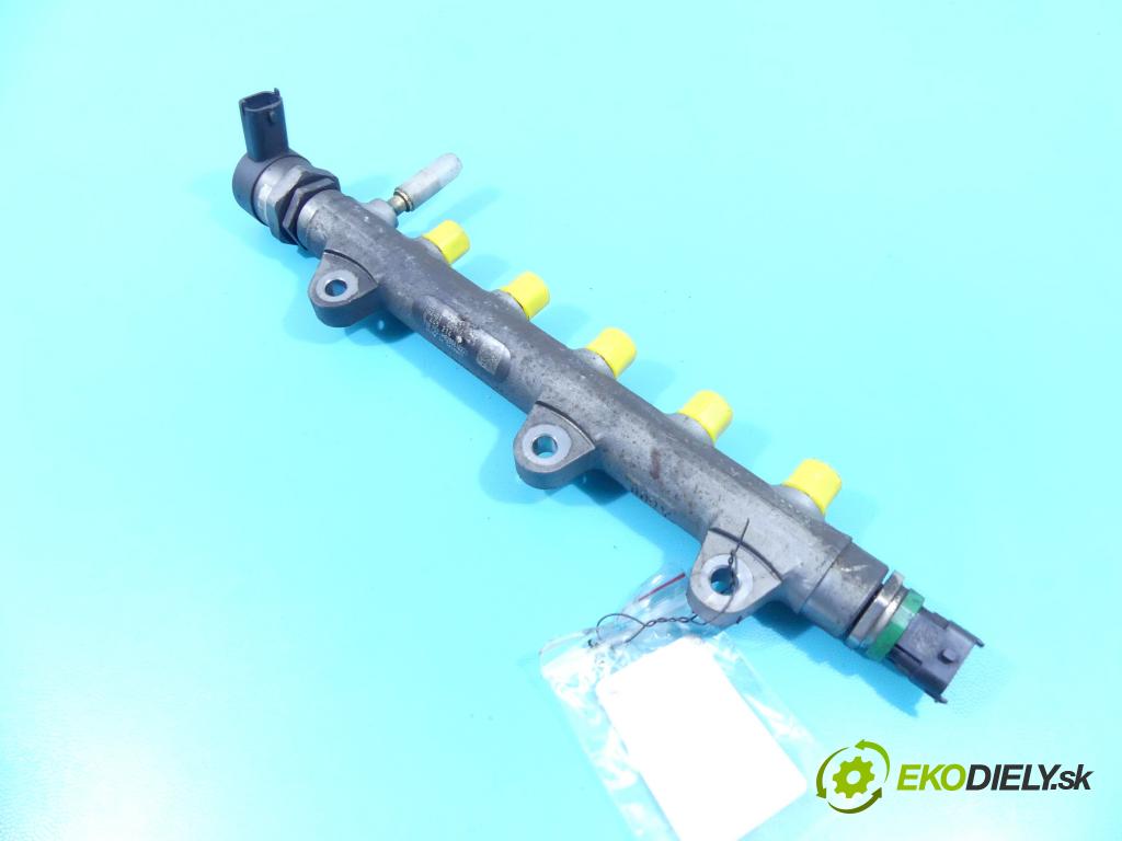 Nissan X-trail II T31 2008-2013 2.0 dci 150 HP manual 110 kW 1995 cm3 5- lišta vstrekovacia 8200610223 (Vstrekovacie lišty)