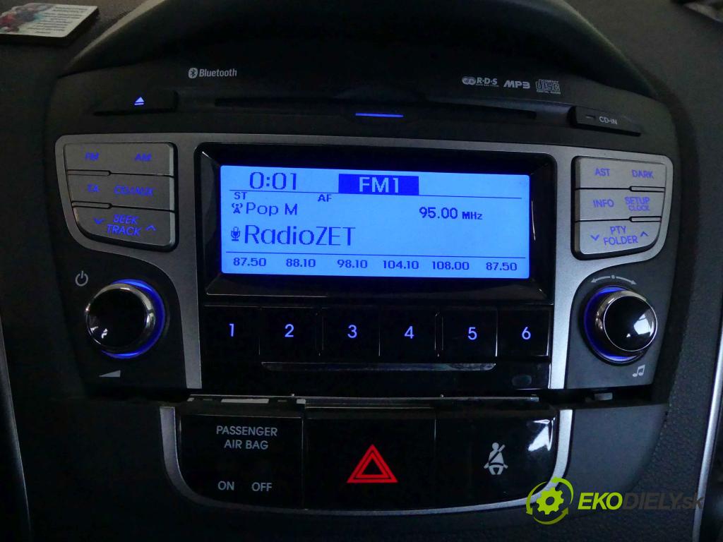 Hyundai Ix35 2.0 crdi 136 HP manual 100 kW 1995 cm3 5- Radio originál 96160-2Y730
