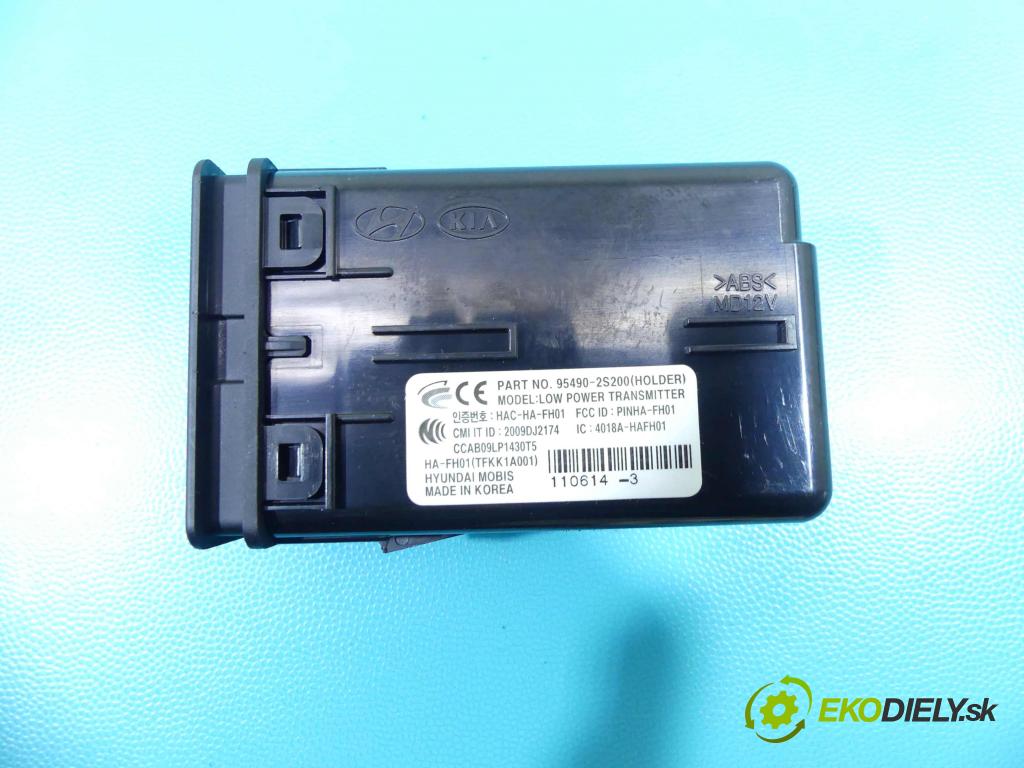 Hyundai Ix35 2.0 crdi 136 HP manual 100 kW 1995 cm3 5- Spínačka 95490-2S200 (Spínacie skrinky a kľúče)
