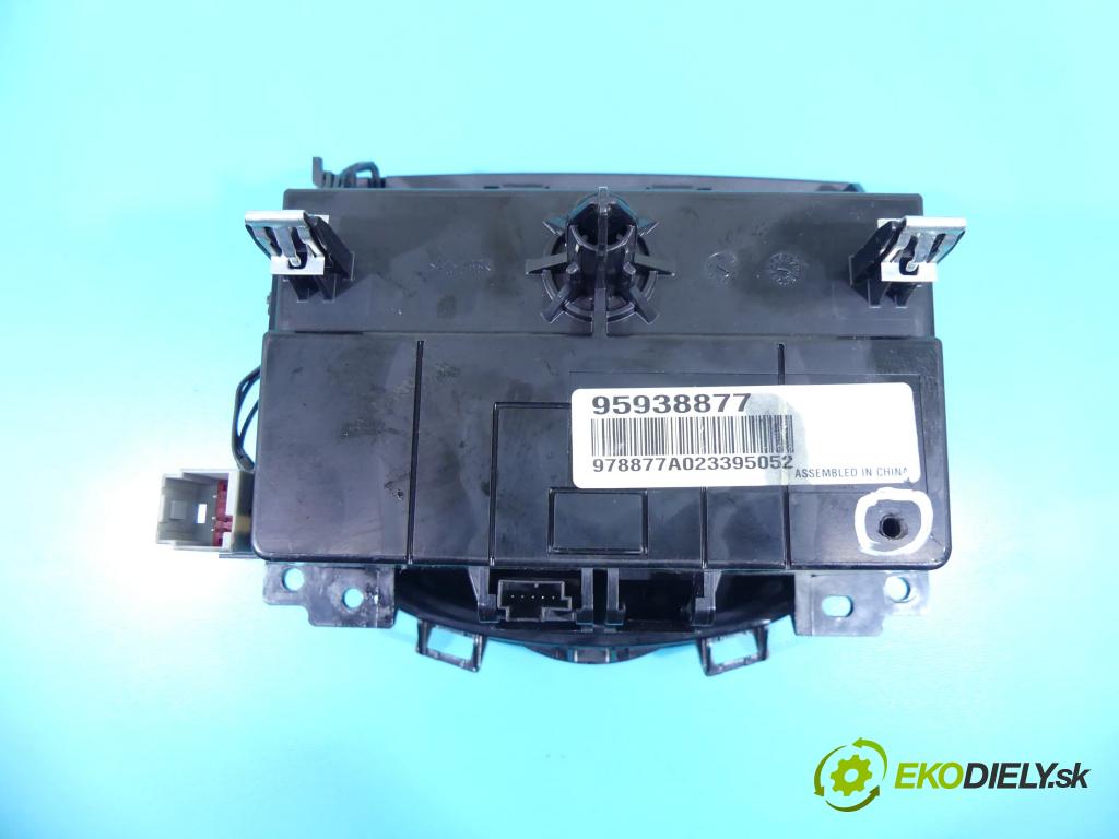 Chevrolet Orlando 1.8 16V 141 HP manual 104 kW 1796 cm3 5- Radio originál 95938877