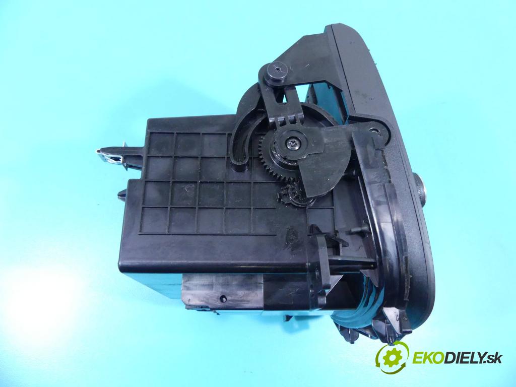 Chevrolet Orlando 1.8 16V 141 HP manual 104 kW 1796 cm3 5- Radio originál 95938877