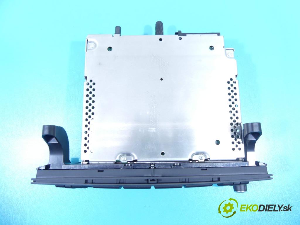 Bmw 3 E90 2005-2013 2.0 143 HP manual 105 kW 1999 cm3 4- Radio originál 9249404-01